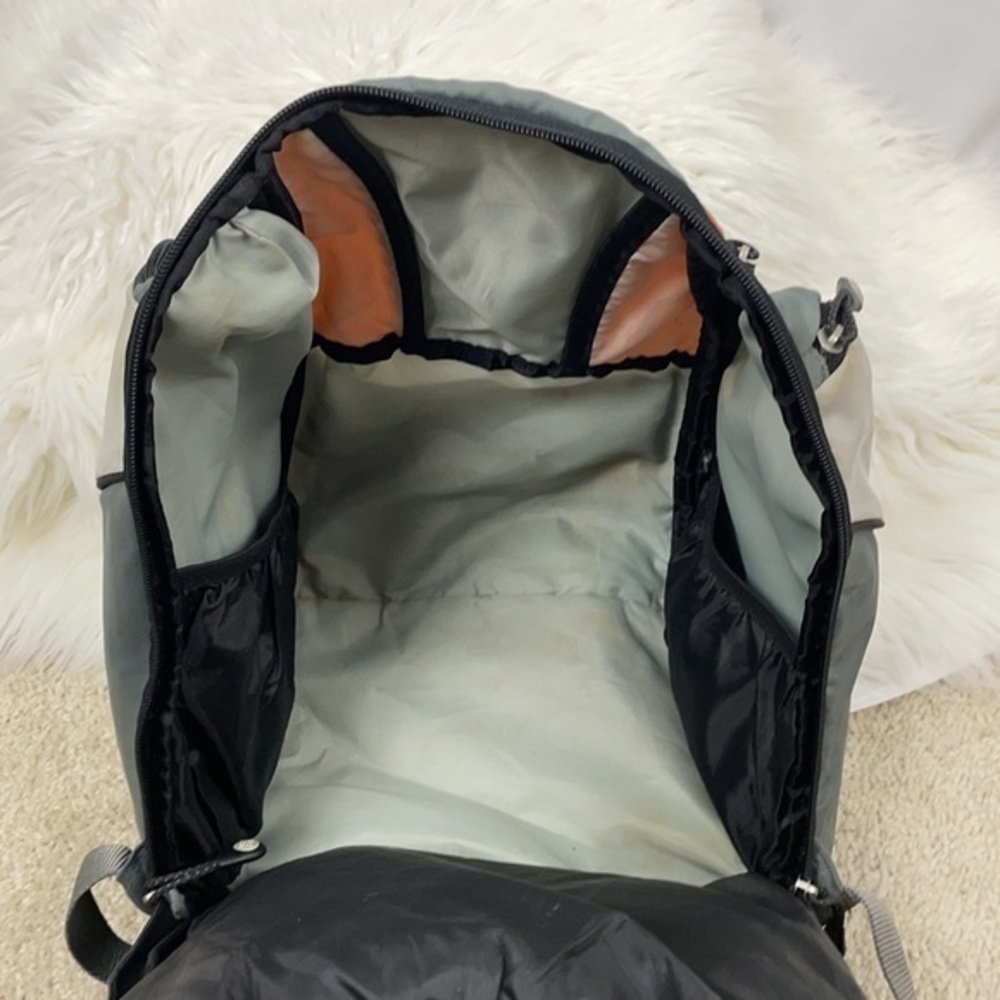 Columbia Gray And Orange Backpack - image 8